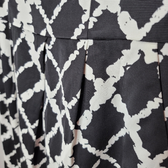 White House Black Market Dress - Picture 3 of 14